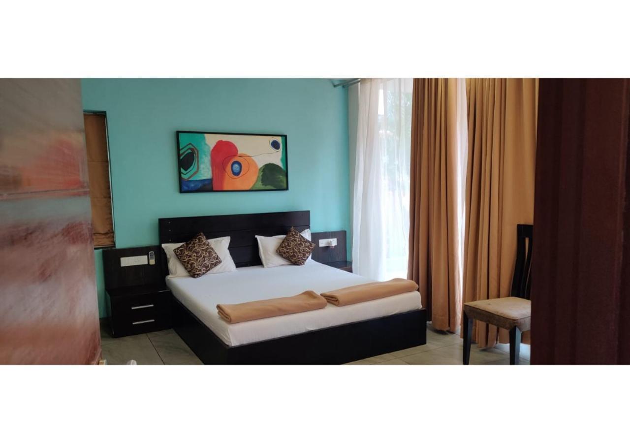 Aarju Luxurious Wave Apartamento Calangute Exterior foto