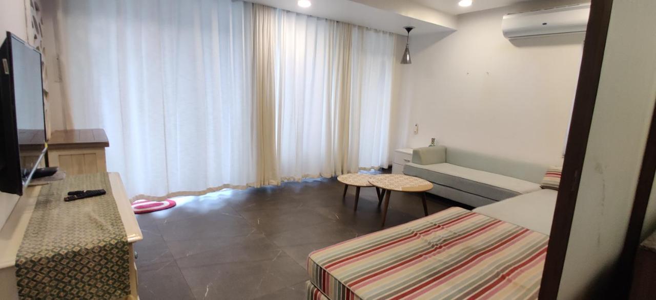 Aarju Luxurious Wave Apartamento Calangute Exterior foto