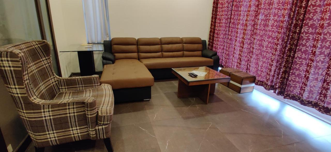 Aarju Luxurious Wave Apartamento Calangute Exterior foto